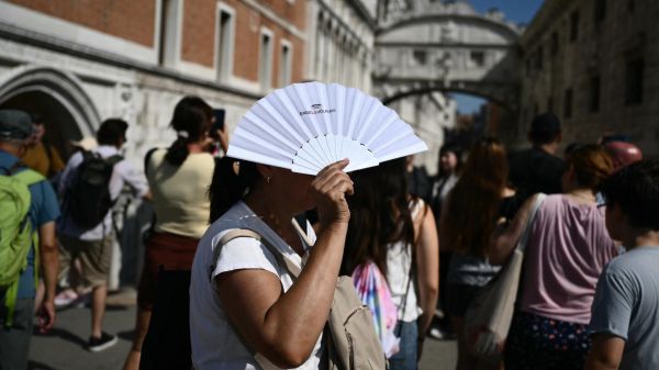 Canicule : la France est (très) loin d'être le seul pays à suffoquer en Europe, avec des records à plus de 45 °C