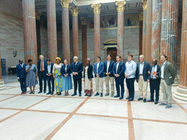 Coopération économique : Jean-Marc Thystère-Tchicaya et Rosalie Matondo en mission officielle en Autriche
