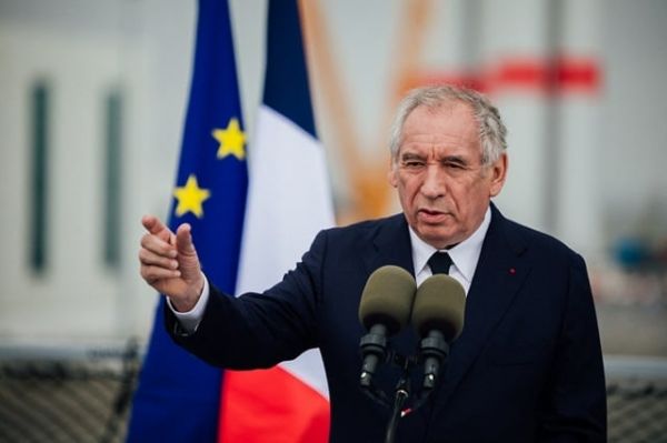 François Bayrou : un cap pour que « la dette n'augmente plus » d'ici quatre ans