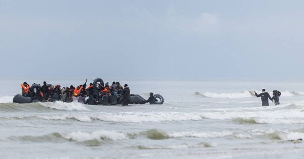 Naufrage mortel dans la Manche en 2022 : neuf passeurs condamnés à 7 et 8 ans de prison