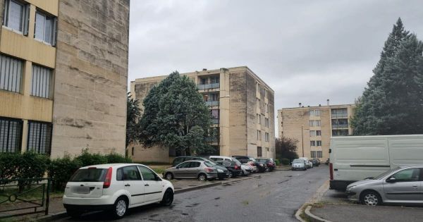 Avignon. Une femme tuée par son mari à la barre de fer devant ses quatre enfants