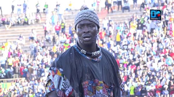 Le lutteur Sitteu prend 2 ans de suspension pour « avoir refusé » de se soumettre au contrôle anti-dopage après son combat contre Modou Lo