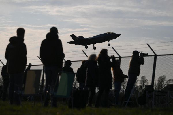 En Suisse, l'achat des F-35 vire à l'affaire d'Etat