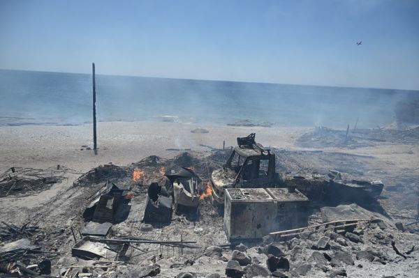 Grèce : l’incendie au sud d’Athènes est circonscrit