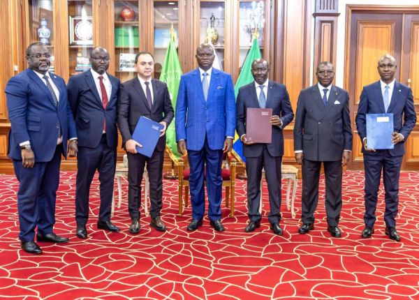 BTP : 140 milliards de FCFA pour bitumer la route Alembe–Mikouyi (300 km)