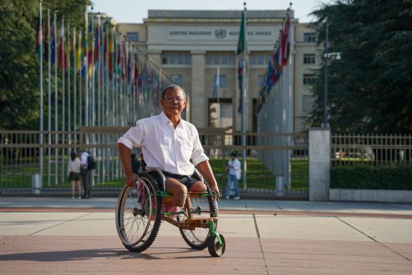 Tun Channareth, infatigable survivant et opposant aux mines antipersonnel
