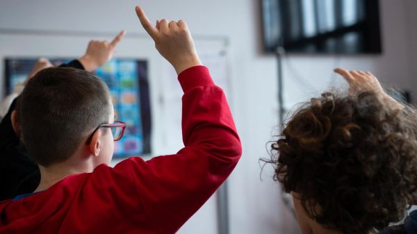 En pleine canicule, les maires confrontés au dilemme de fermer (ou non) les écoles
