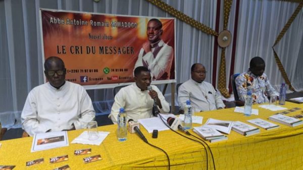 «Le Cri du Messager» : L’Abbé Antoine Romain Sawadogo révèle son âme d’artiste engagé