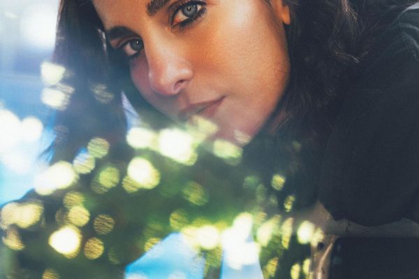 Mina Kavani : « Laissez-nous, Iraniens, prendre nous-mêmes notre destin en main ! »