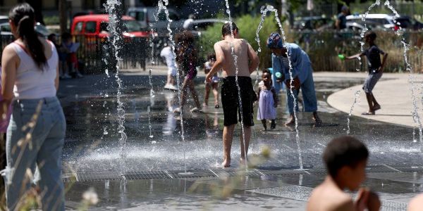 Vague de chaleur en France: 84 départements en vigilance orange, 200 écoles fermées