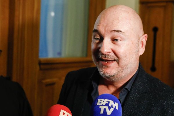 Cauet accusé de viol : Cyril Hanouna débarque dans les accusations