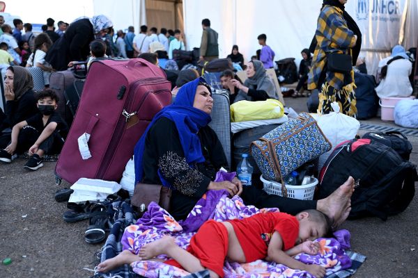 Les Afghans chassés d'Iran, de retour avec "rien du tout"