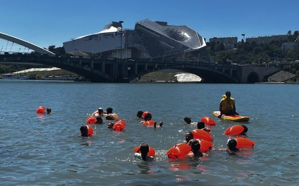 Les Lyonnais se jettent à l'eau pour la première fois dans le Rhône