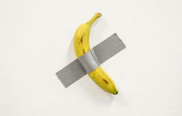 Au Centre Pompidou-Metz, Maurizio Cattelan signe une exposition magistrale et immanquable