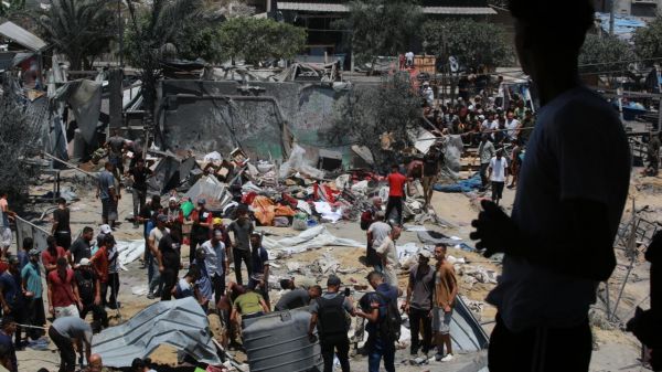 Des soldats israéliens ont reçu l’ordre de tirer délibérément sur des habitants de Gaza non armés qui attendaient l’aide humanitaire