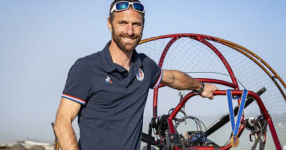 Lac d'Annecy. Membre de l'équipe de France et champion du monde : le parapentiste qui s'est tué était « un pilote d'exception »