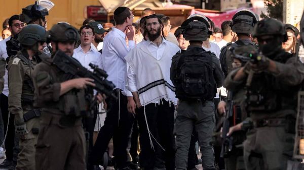 Nouvelles attaques de civils israéliens contre des soldats en Cisjordanie