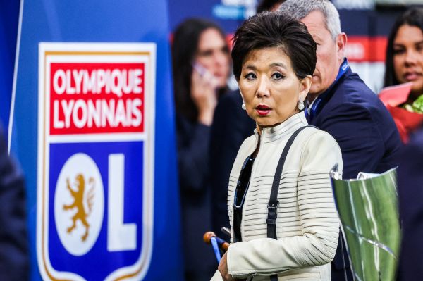 Football : après la rétrogradation de l'OL, son président John Textor démissionne et cède sa place à Michele Kang