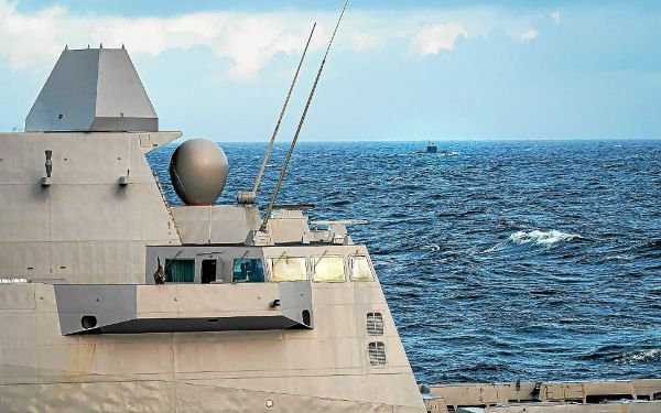Un nouveau sous-marin russe escorté par la Marine française depuis l'Espagne