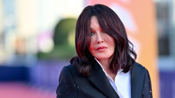 Isabelle Adjani marquée par l'autorité de son père, "Je devais baisser les yeux devant les hommes"
