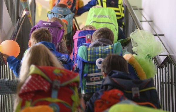 Une plainte auprès du Protecteur du citoyen en raison des coupes en éducation