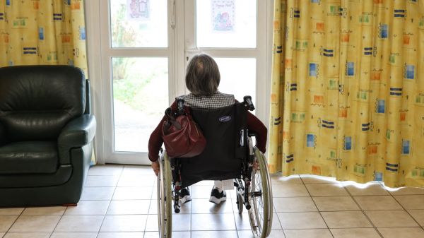 Prévention, hôpitaux... Quels sont les progrès réalisés pour lutter contre la canicule depuis 2003?