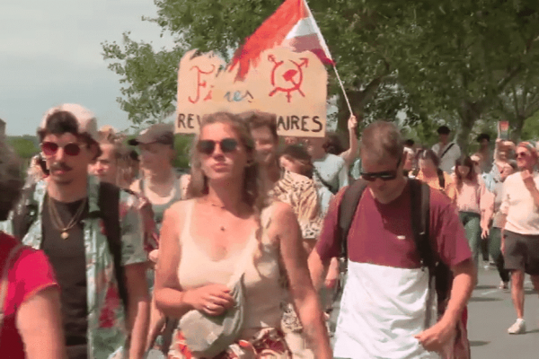 "Je ne connais pas trop de paysans queers" : Marche des fiertés, quand la Pride prend la clé des champs