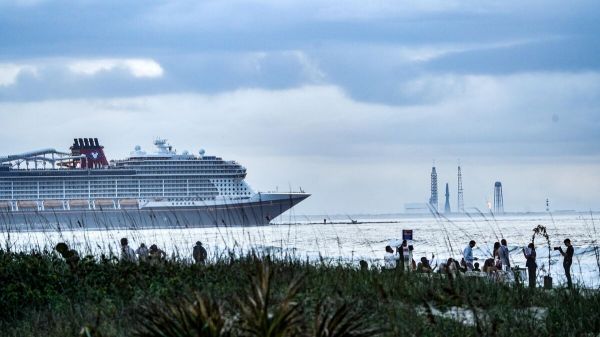 Croisière Disney : l'incroyable sauvetage d'un père et de sa fille tombés par-dessus bord