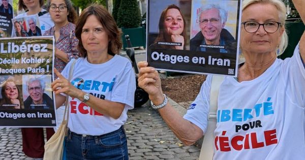 Paris. Devant l'ambassade d'Iran, ils réclament des preuves de vie de Cécile Kohler et son compagnon, portés disparus
