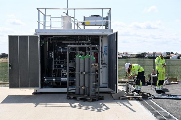 Energie : des gisements d'hydrogène détectés dans trois régions de France