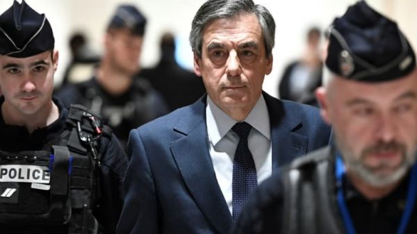 INFO BFMTV. Affaire Fillon: l'ex-Premier ministre forme un nouveau pourvoi en cassation