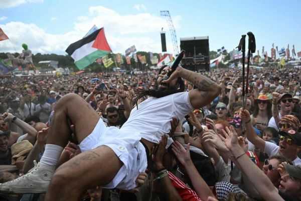 Les Etats-Unis révoquent les visas de rappeurs pour des propos anti-israéliens tenus à Glastonbury
