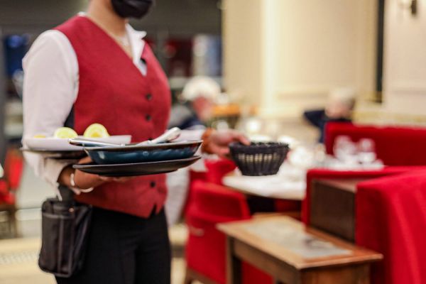 Trop de gens l'ignorent : quand a-t-on le droit de renvoyer un plat en cuisine au restaurant ?