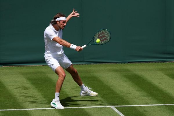 Stefanos Tsitsipas : "Est ce que je veux continuer le tennis ou pas ?"
