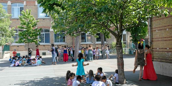 Face à la canicule, le déni de l'Éducation nationale révolte parents et enseignants