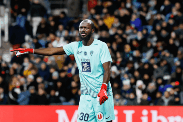 Hervé Koffi à Angers SCO, le club officialise son arrivée