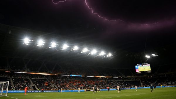 Après la Coupe du monde des clubs, les orages et interruptions de match vont-ils perturber le Mondial 2026?