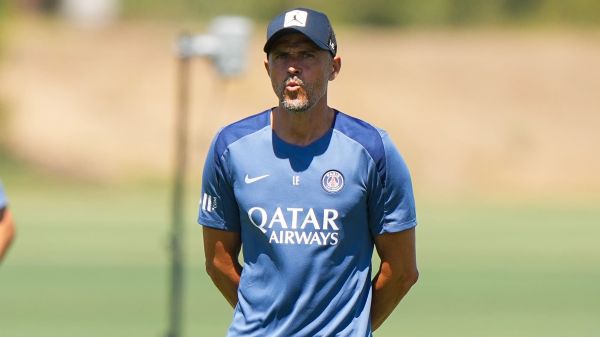 "Ce qu'il fait, c'est souvent en adéquation avec la science": la méthode de gestion de Luis Enrique saluée par un préparateur physique