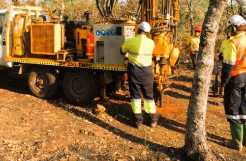 Bauxite de Minim Martap : Canyon Resources annonce le début des travaux de construction du hub ferroviaire de Makor