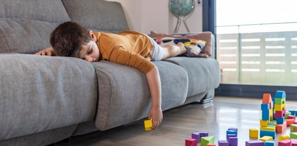 « Maman, Papa, je m'ennuie ! » Comment aider votre enfant à gérer son ennui pendant les vacances