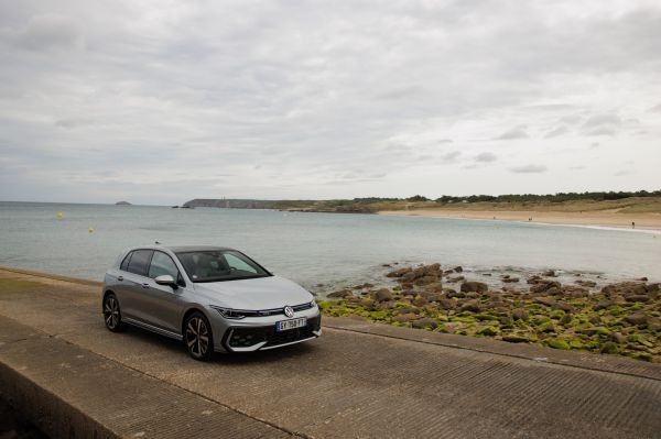 Essai Volkswagen Golf GTE de 272 ch