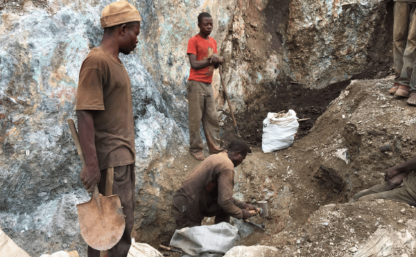 Le cobalt flambe : l'interdiction d'exportation du Congo fait grimper les prix en Chine