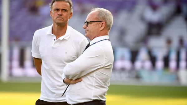 Mercato : Pierre Ménès annonce quatre transferts au PSG