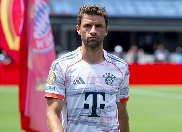 Thomas Muller après De Bruyne, Naples est en feu