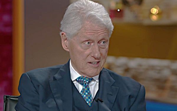 Attaque de l'Iran : Clinton accuse Netanyahou