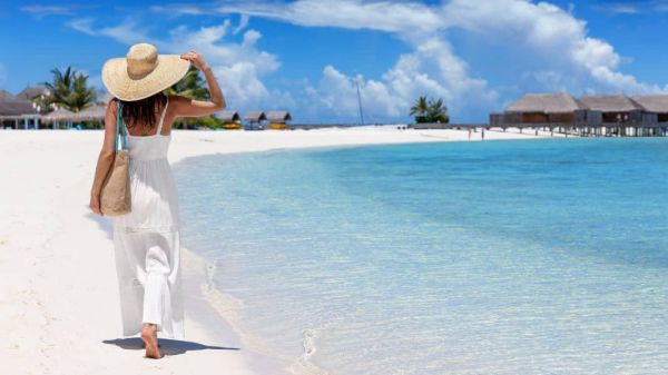 Top 3 des plus belles robes pour partir en vacances cet été