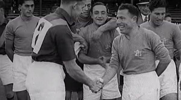 Regardez l'équipe de football de Palestine jouer en 1939 – un détail va vous surprendre. Par Jean-Patrick Grumberg