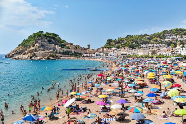 420 euros de taxe par semaine : cette destination adorée des Français va devenir plus chère pour les touristes