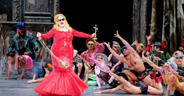 "Les Brigands” d'Offenbach, à l'Opéra Garnier : chœur queer