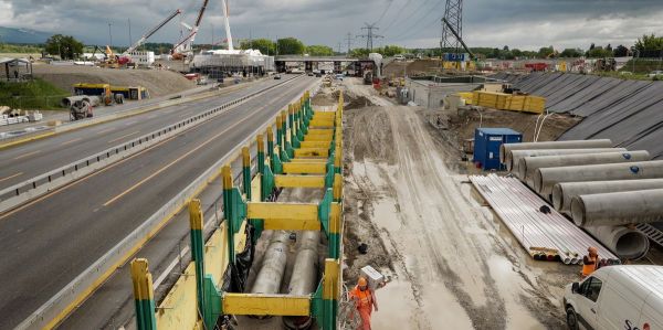Services industriels de Genève: Qui est responsable des nouveaux travaux qui auront lieu sur l'autoroute?